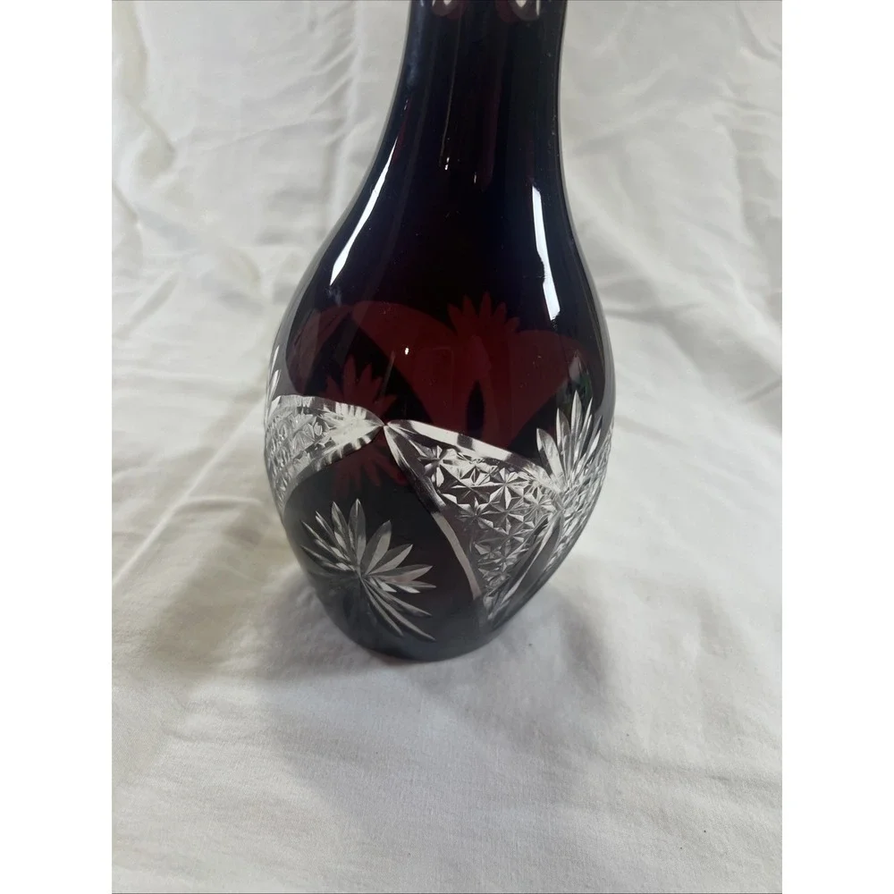 Beautiful Bohemian Ruby Red Cut to Clear Crystal‎ Vase – Hand Cut Floral Design